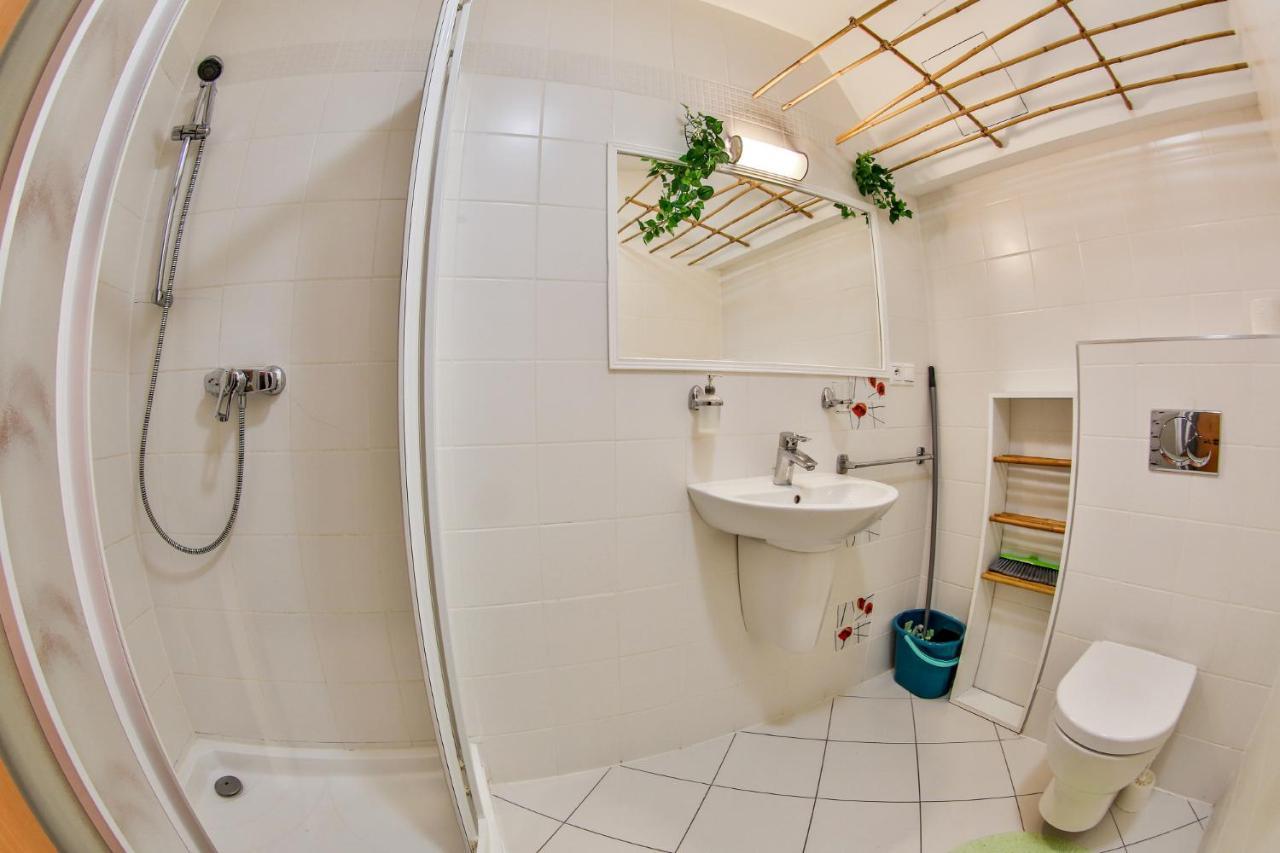 Apartmany Fatrapark 1 S Wellnessom Hrabovska Dolina 鲁容贝罗克 外观 照片