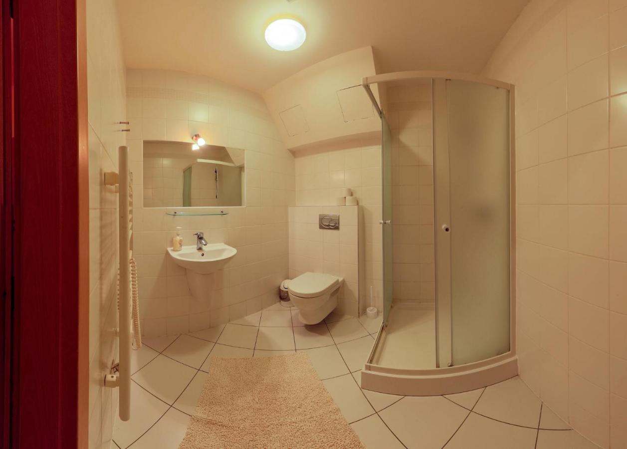 Apartmany Fatrapark 1 S Wellnessom Hrabovska Dolina 鲁容贝罗克 外观 照片