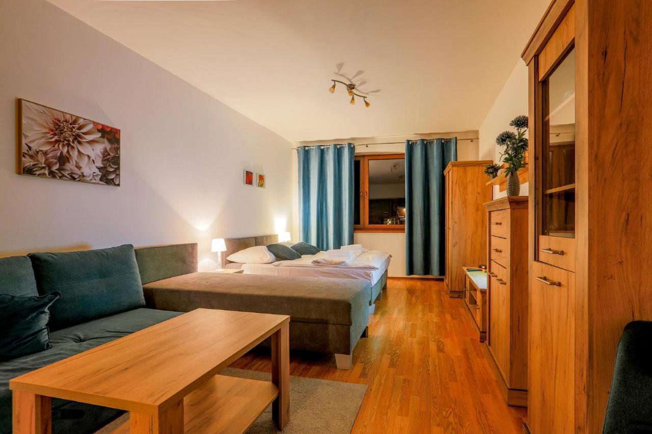 Apartmany Fatrapark 1 S Wellnessom Hrabovska Dolina 鲁容贝罗克 外观 照片