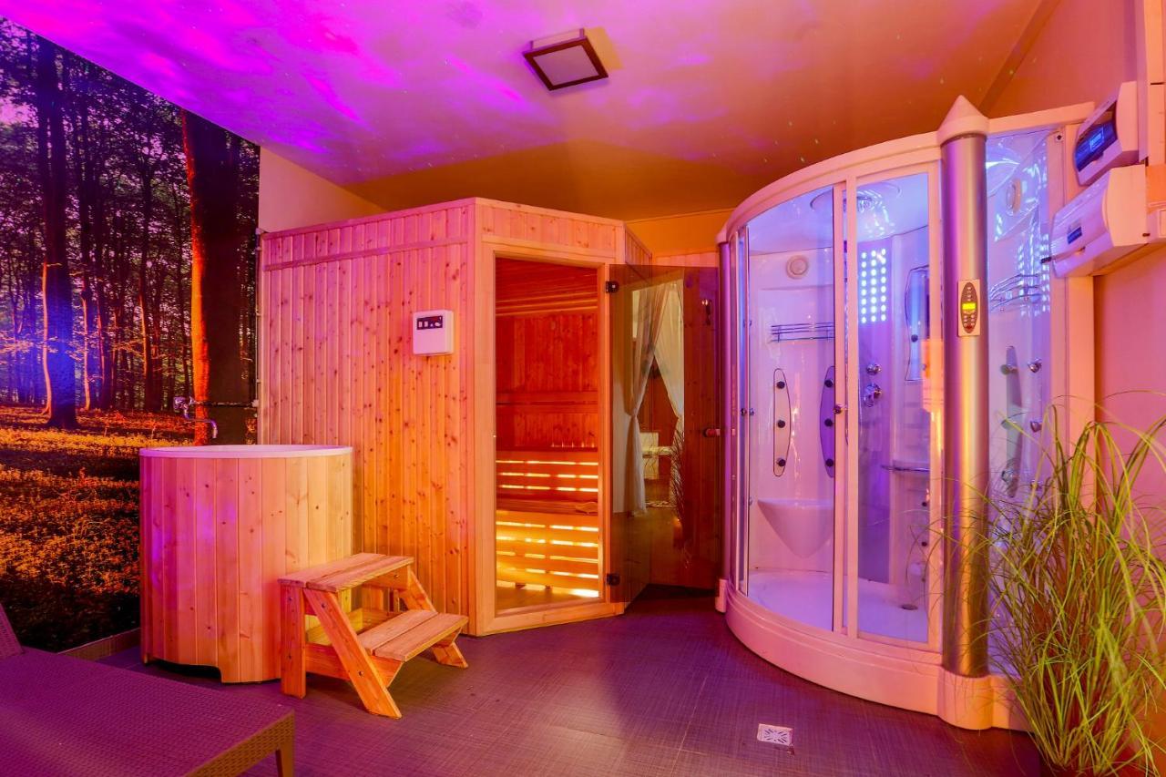 Apartmany Fatrapark 1 S Wellnessom Hrabovska Dolina 鲁容贝罗克 外观 照片