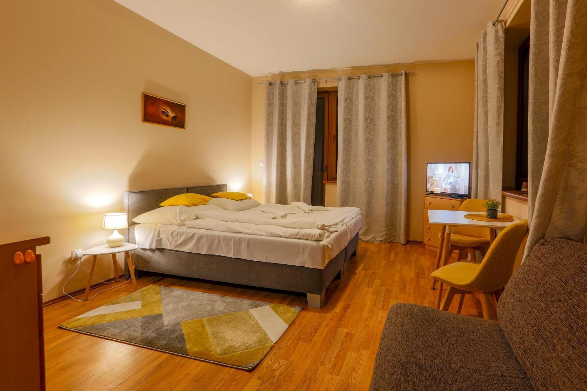Apartmany Fatrapark 1 S Wellnessom Hrabovska Dolina 鲁容贝罗克 外观 照片